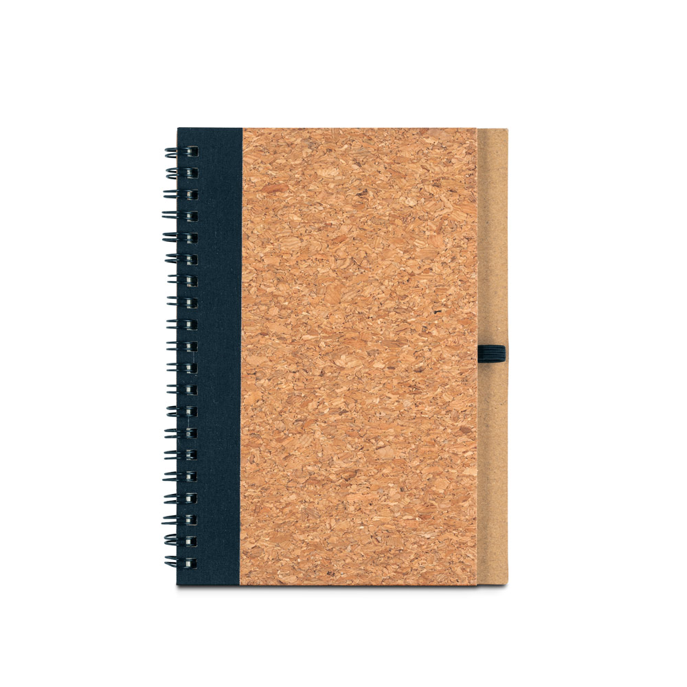 Caderno Ecológico Sustentável com capa rígida em cortiça e rPET com 140 páginas lisas em papel kraft reciclado e caneta. 130 x 178 mm