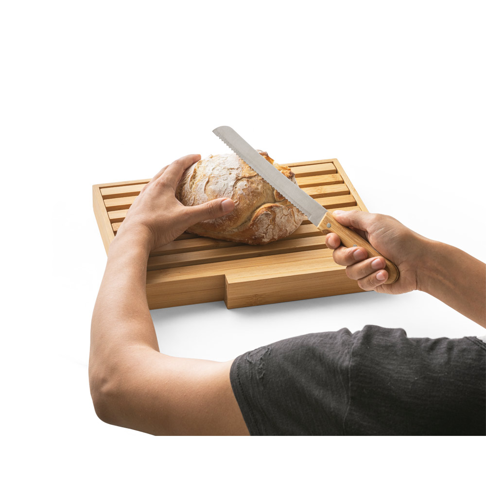 Tábua para pão em bambu 350 x 250 x 40 mm com faca . Ecológica. Sustentável