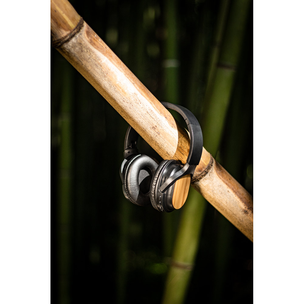 Fone de ouvido dobrável wireless em bambu e ABS. 160 x 190 x 45 mm