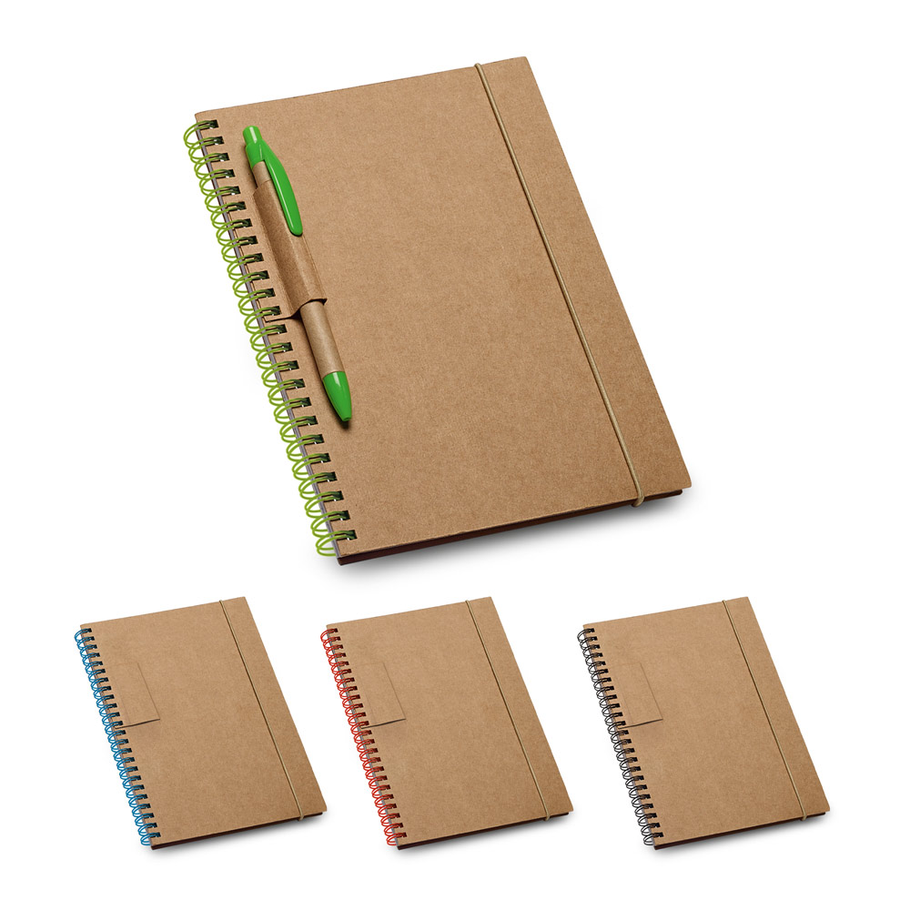 Caderno B6 espiral, em papel reciclável, e capa dura. 60 folhas pautadas (caneta não inclusa)