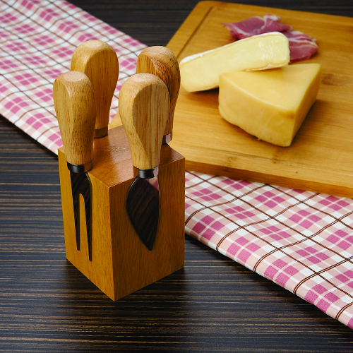 Kit queijo 4 peças em suporte magnético de bambu. 14,9 x 7,5 cm.