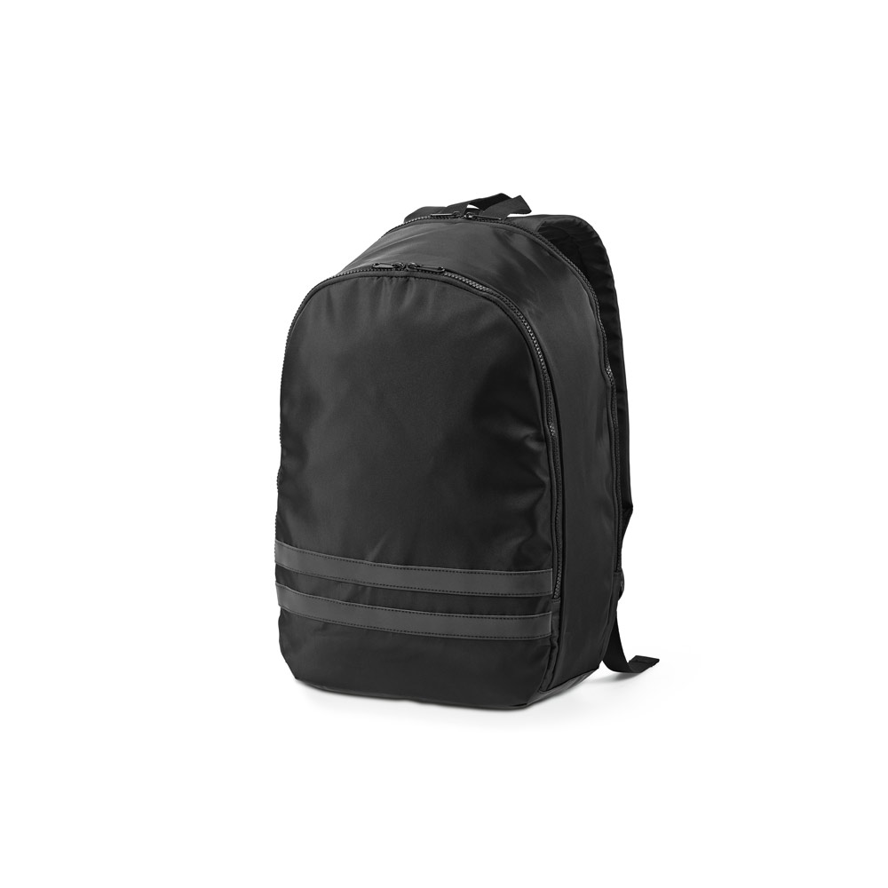 Novidade 2025!!! Mochila em 290T poliéster reciclado (100% rPET), em sarja com forro em 210D poliéster reciclado (100% rPET). Capacidade até 18 L. 300 x 470 x 150 mm.