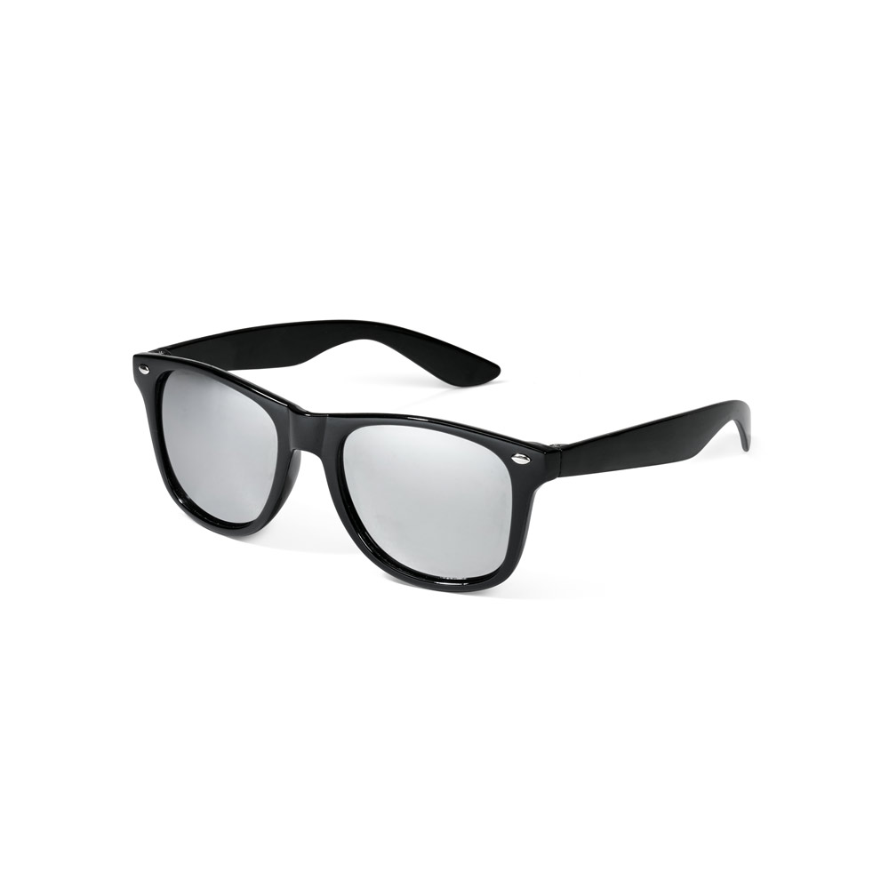 Novidade 2025!!! Óculos de sol em PC com lentes espelhadas de categoria 3 e UV400 de proteção. Em conformidade com as normas EN ISO 12312-1. 146 x 49 x 150 mm